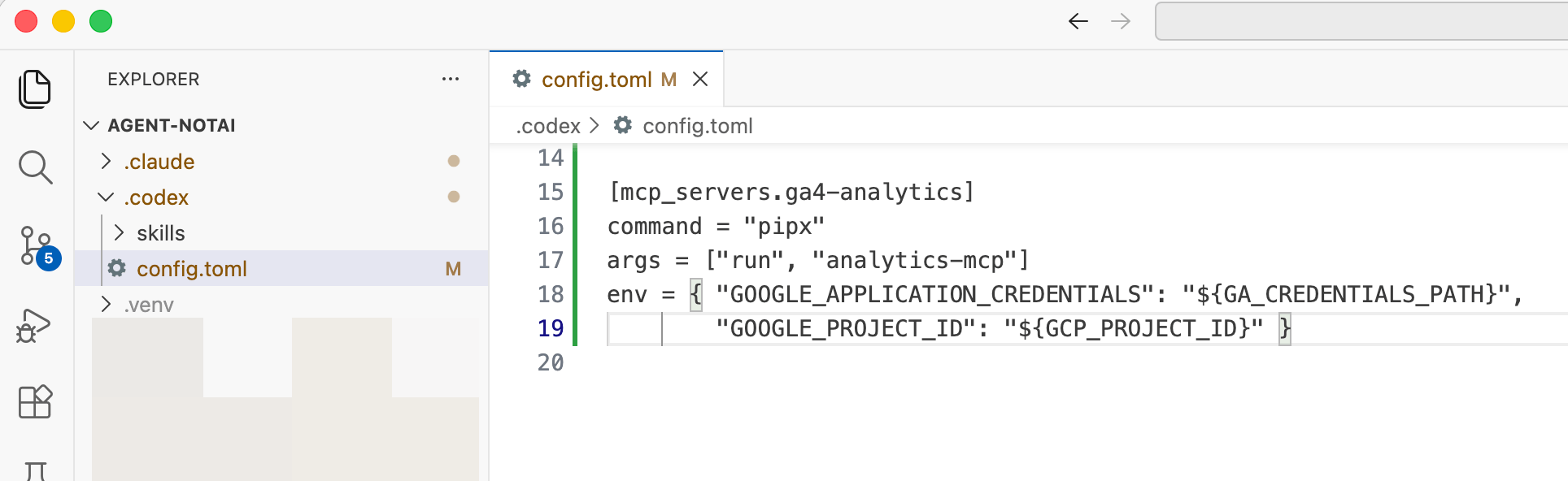 画像 VS Codeで.codex/config.tomlを編集している画面。ga4-analyticsのMCPサーバー設定が記述されている